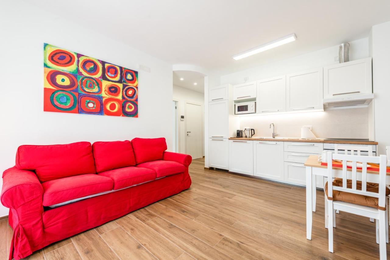 Central Station Apt With Parking Bari Exterior foto