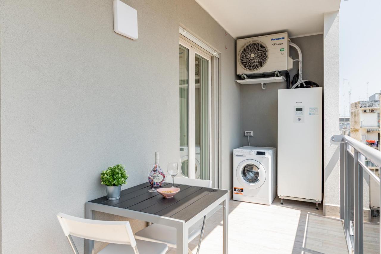 Central Station Apt With Parking Bari Exterior foto