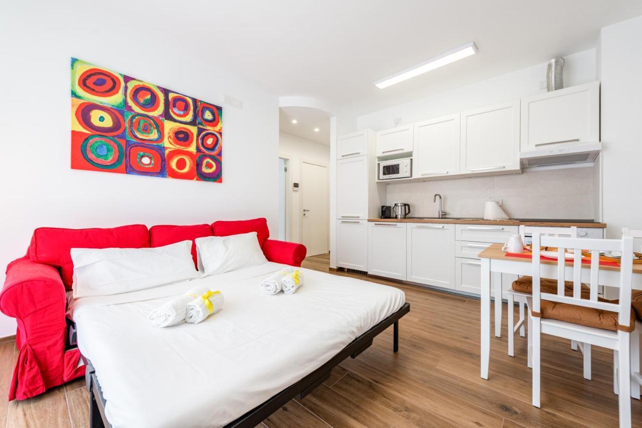 Central Station Apt With Parking Bari Exterior foto