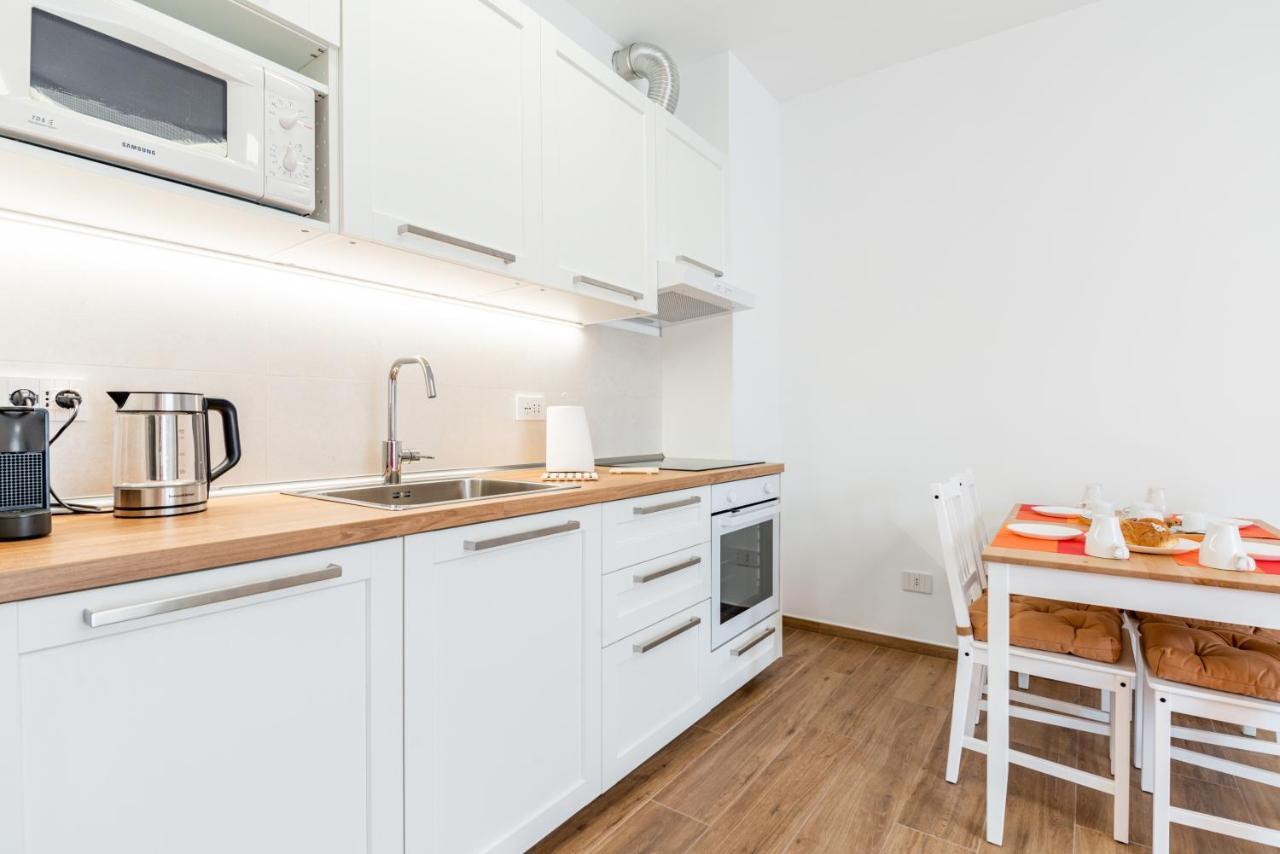Central Station Apt With Parking Bari Exterior foto